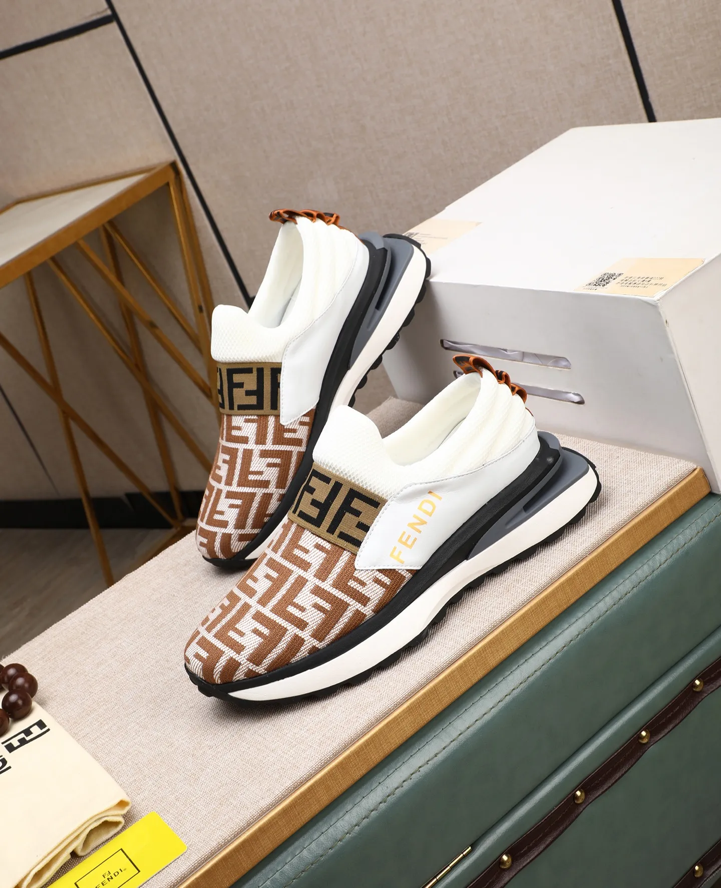 Men's shoes 💰460🕷🕷[FENDI] Fendi fashionable casual men's shoes 🇨🇳Original official website 1:1 model opening, new models are available first 💯Not high-profile but avant-garde, simple About low-key and fashionable, super versatile style 🌿 Made of original cowhide ➕ Pigskin lining 🎋 The version is comfortable on the feet, so rigorous for any small place, and the workmanship is first-class 🍍38-44 Large quantities in stock